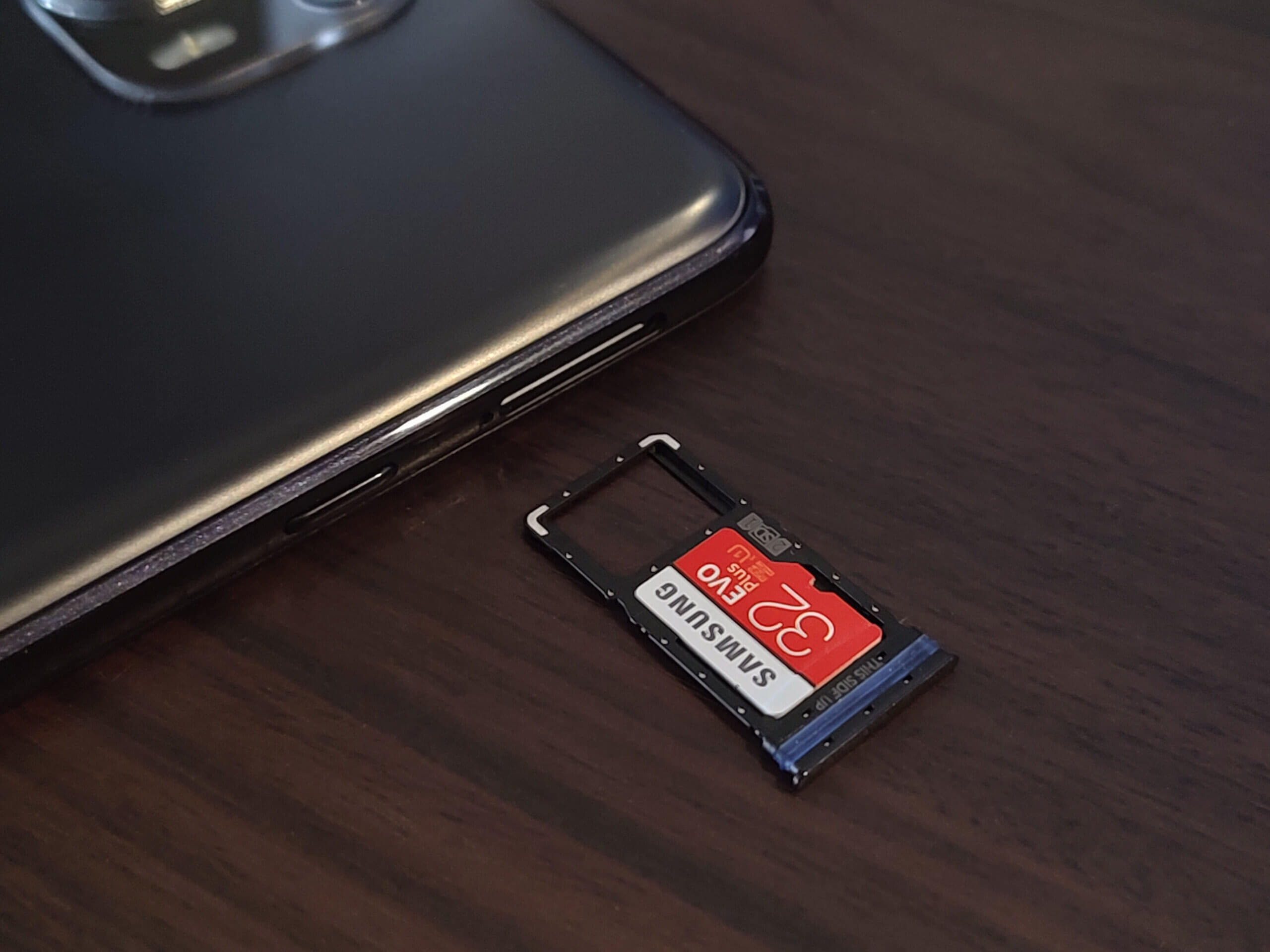 ★絶版品★ Redmi Note 10 Pro Gray ケース、SDカード付き スマートフォン本体